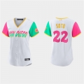 Women's San Diego Padres #22 Juan Soto 2022 White City Connect Cool Base Stitched Baseball Jersey(Run Small)